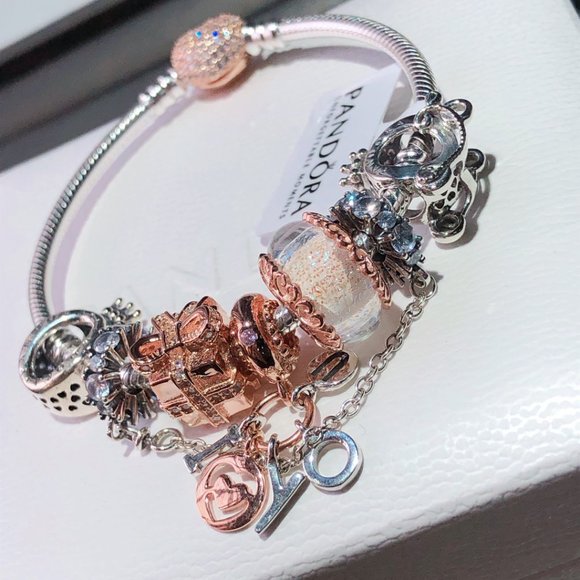 Pandora bracelet gift set